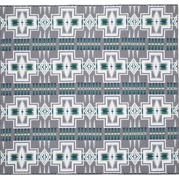 Pendleton King Grey Aztec Harding Reversible Quilt & 2 Pillow Sham Coverlet Set - Picture 3 of 8